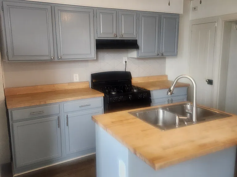 440 Walnut St — Photo 9