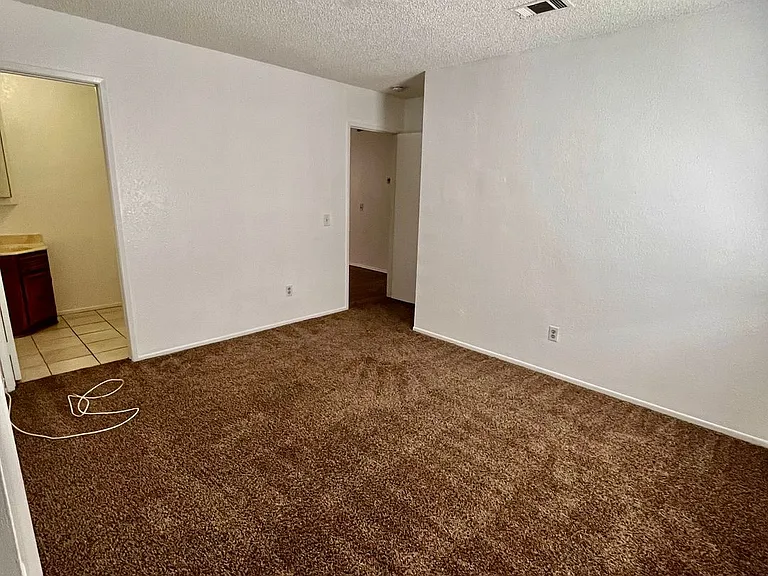 13890 Juniper St — Photo 8