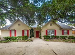 10 Vicksburg Ln, Richardson, TX 75080