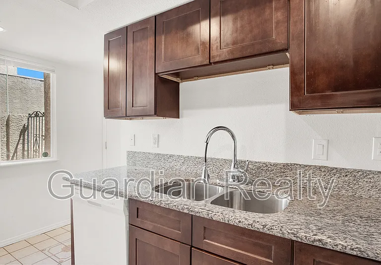2639 Jacyra Ave — Photo 10
