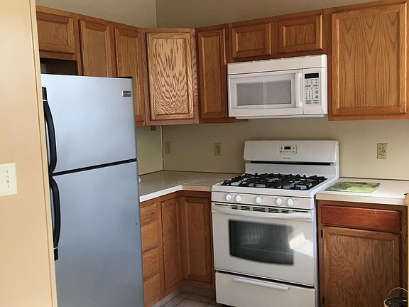 3rd image of 1002 N Madison St APT 1
