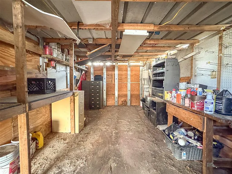 124 Shelley Dr — Photo 16