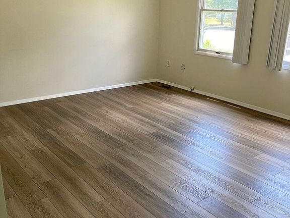 3rd image of 6632 Pebble Ct