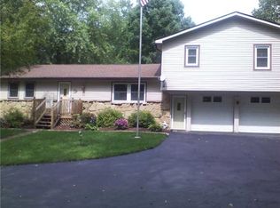 3210 W 900 S, Trafalgar, IN 46181