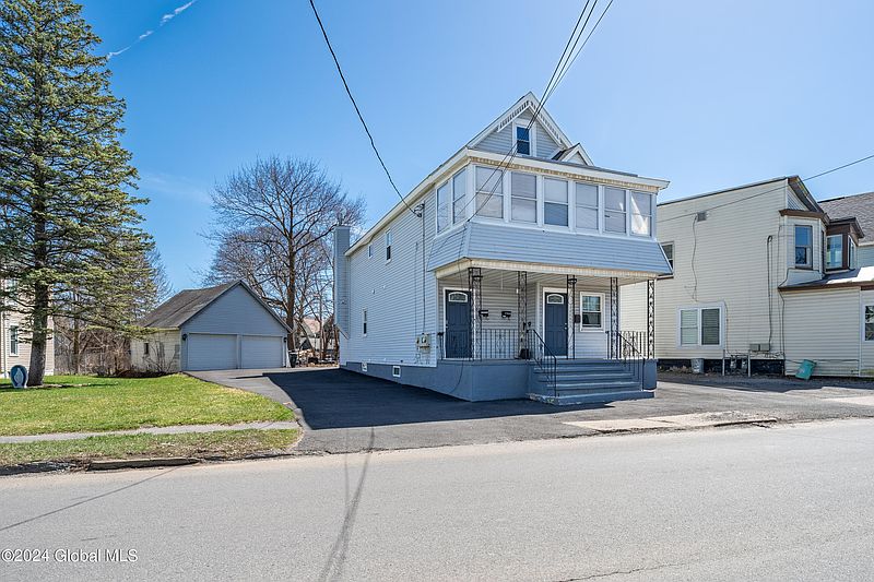 3rd image of 1930 Guilderland Ave Avenue