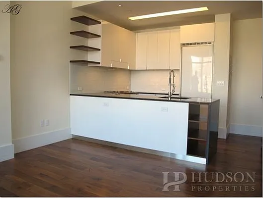 Rented by Hudson Properties | media 10