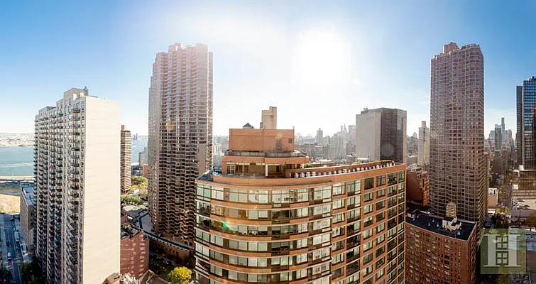 Sold by Halstead Real Estate | media 18