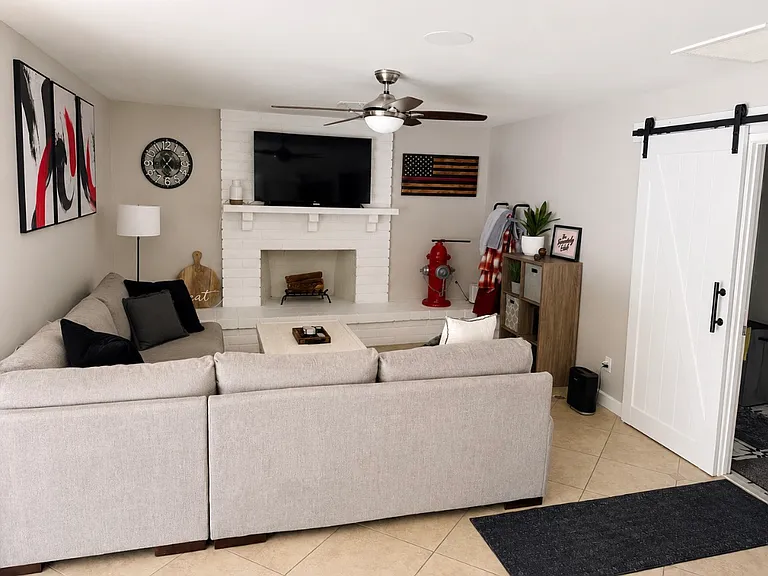 4044 E Yucca St — Photo 11