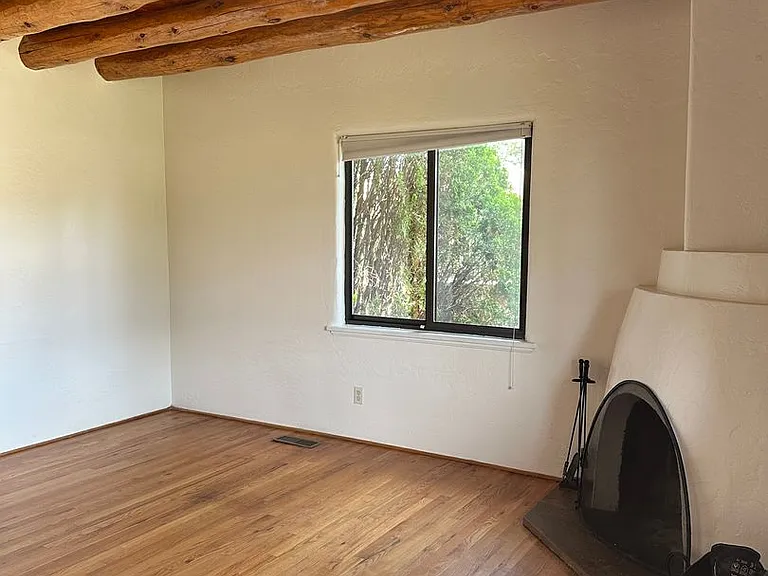 1361 Santa Rosa Dr — Photo 7