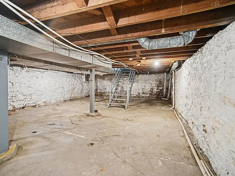 5114 Brooklyn Ave — Photo 12