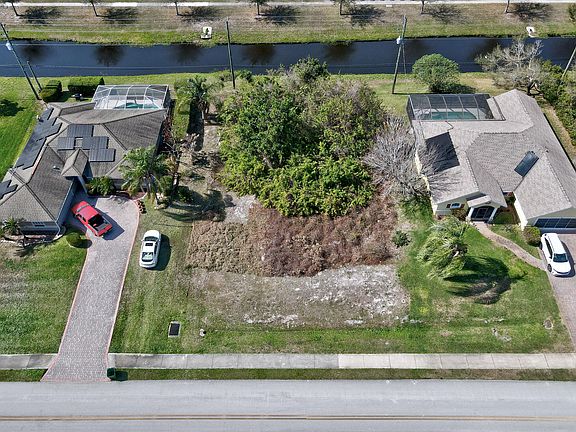 3rd image of 306 Main Street