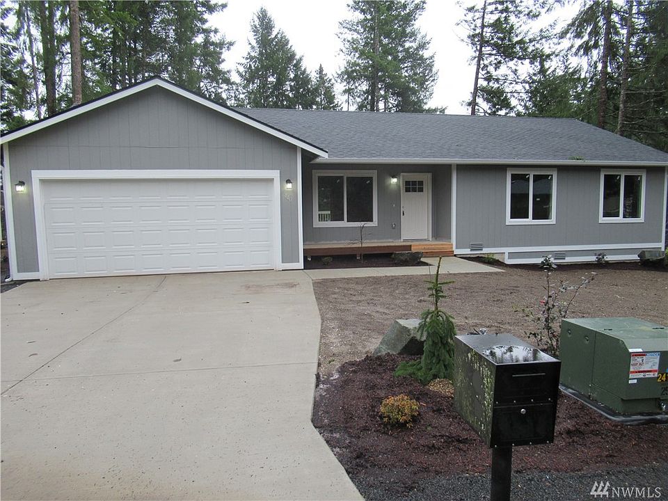 1st image of 140 NE Larson Lake Ln