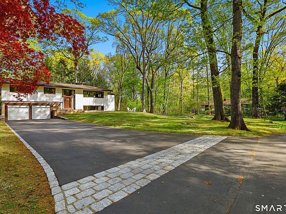 3rd image of 190 Red Fox Road