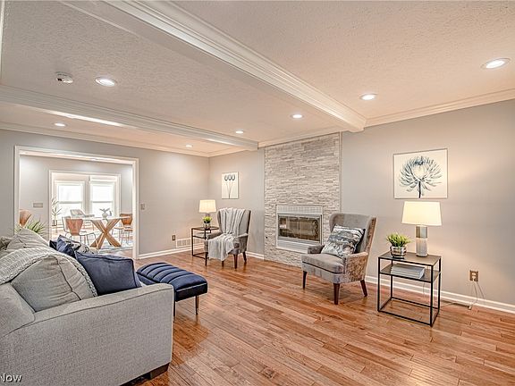 4th image of 19749 Summer Place Dr