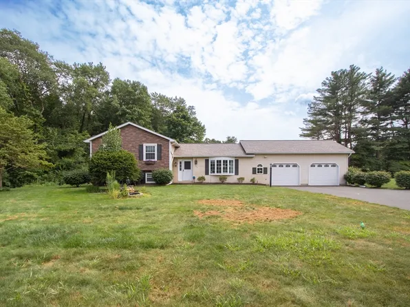 562 E State St, Granby, MA 01033
