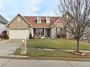 946 Midpoint Dr, O'Fallon, MO 63366