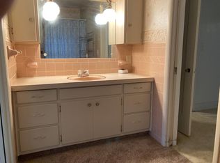 901 E Whitmer, Sentinel, OK 73664