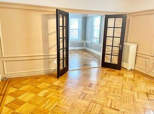 640 79th St #2C, Brooklyn, NY 11209