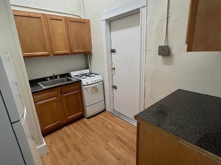 1111 Boylston St #31 — Photo 8