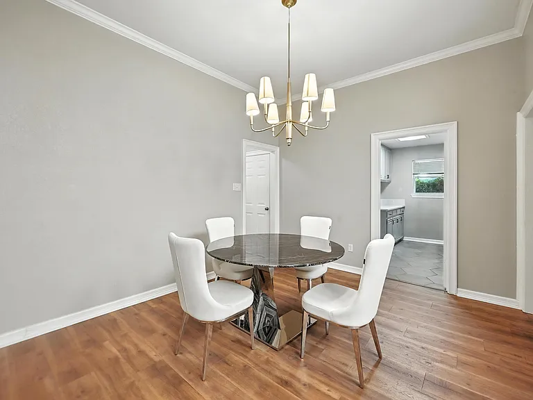 6301 Meadow Lakes Dr — Photo 23