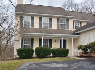 1 Cold Stream Dr, Lancaster, PA 17603