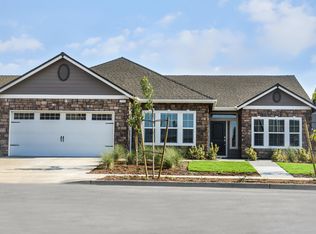 2319 W Queens Way, Hanford, CA 93230