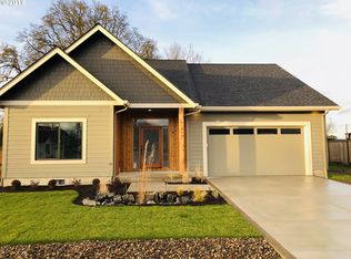 32529 Hatfield St, Eugene, OR 97408