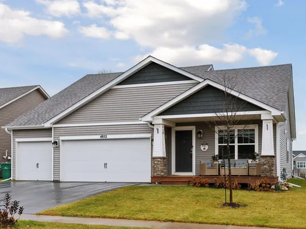 4852 Empress Ave N, Hugo, MN 55038