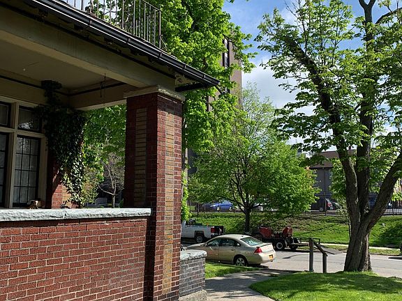 4th image of 494 Prospect Ave APT 2
