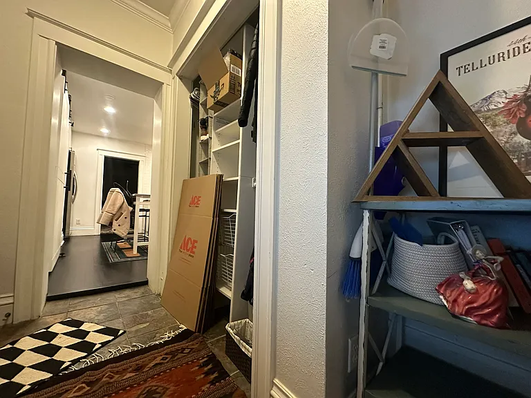 flex room closet space