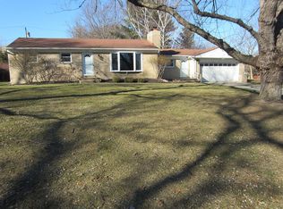 310 Elmhill Rd, Rochester Hills, MI 48306