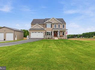 6792 Hickory Rd, Stewartstown, PA 17363