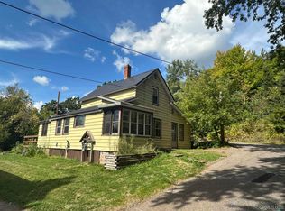 99 Excelsior St, Ishpeming, MI 49849