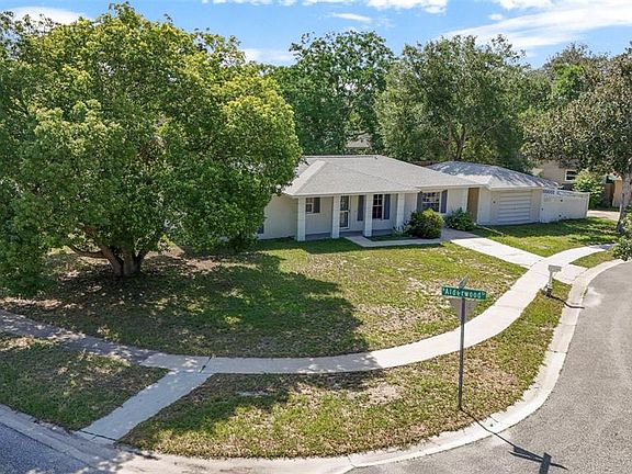 3rd image of 142 BAYBERRY COURT
