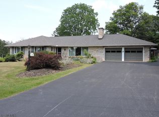 199 Evergreen Rd, Hollidaysburg, PA 16648