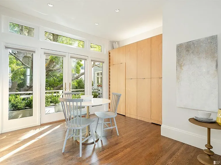 1700 Jones St #6 — Photo 8