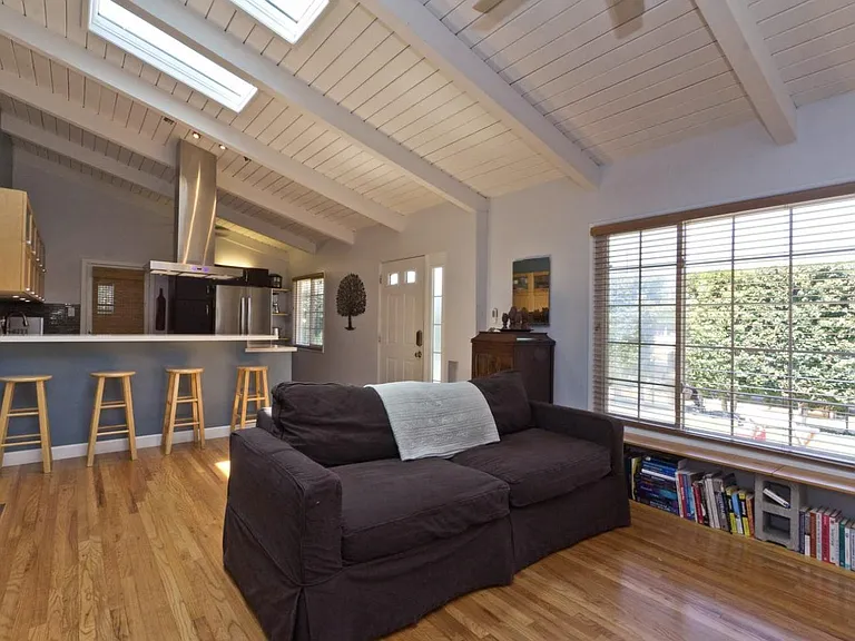 156 Carr Dr — Photo 1