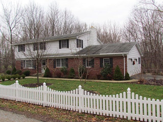 1st image of 6332 E Ash Ct