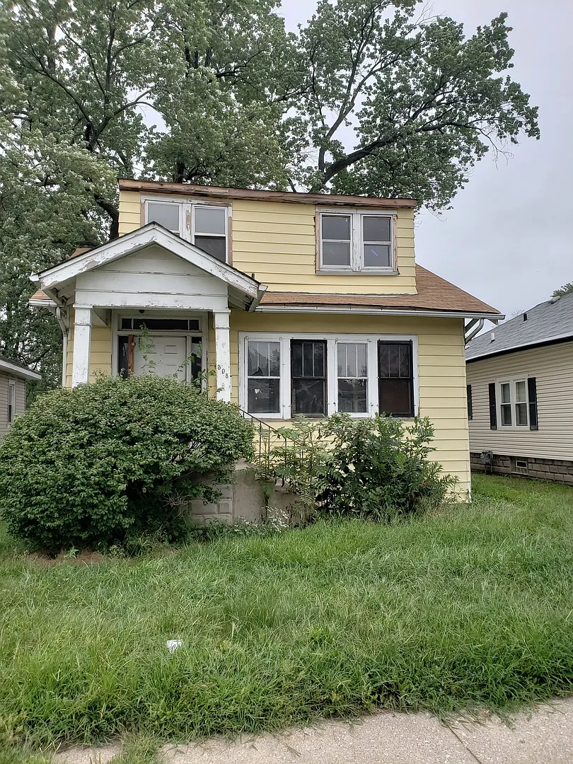 308 157th St photo 1