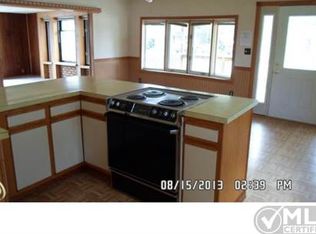 5481 Hammond Rd, Lapeer, MI 48446