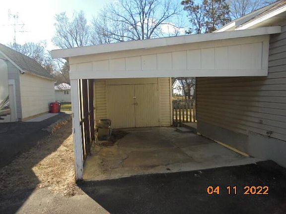 3rd image of 407 S 2nd St