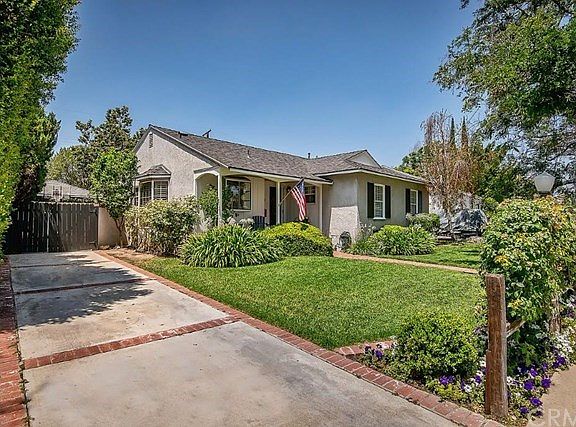 3rd image of 8137 Paso Robles Ave