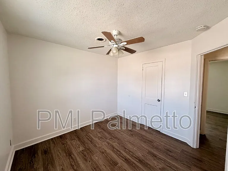528 Jasper St — Photo 11