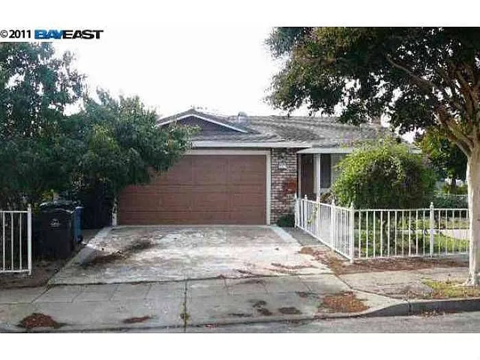 33707 4th St photo 1