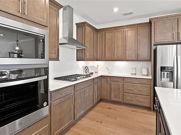 6th image of this home