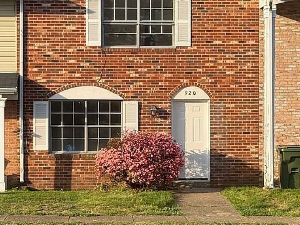 1st image of 920 Bellows Ave