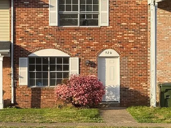 920 Bellows Ave, Fredericksburg, VA 22405