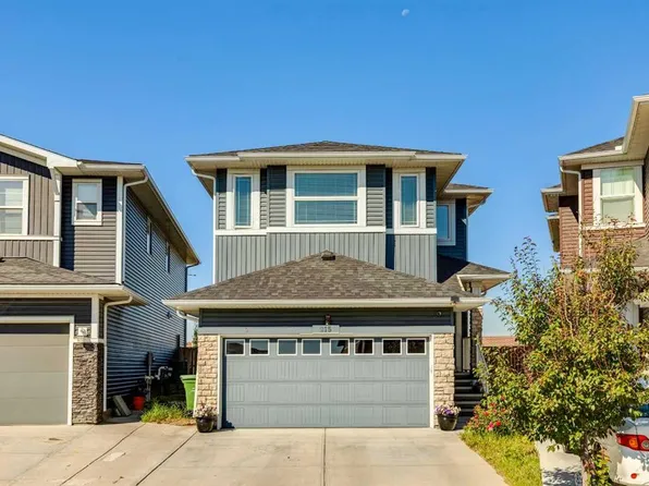 215 Redstone Hts NE, Calgary, AB T3N 0T9