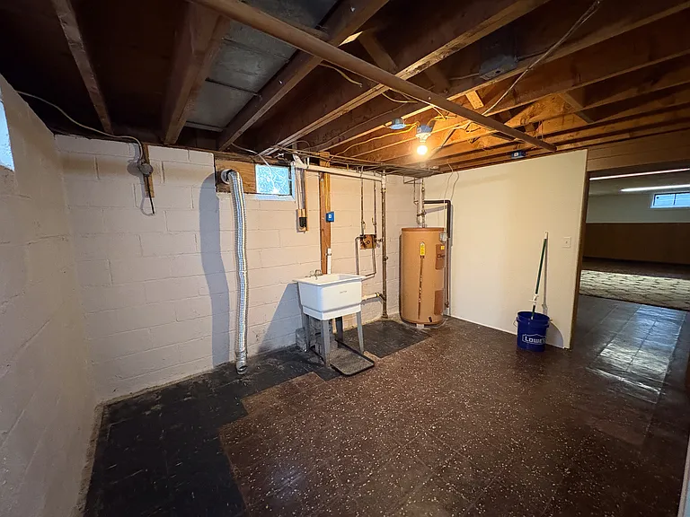 38 Marshall Dr — Photo 40