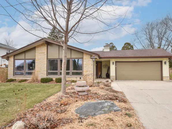 1011 North Webster STREET, Port Washington, WI 53074